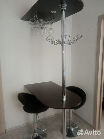 Барная стойка, барный стул, стулья