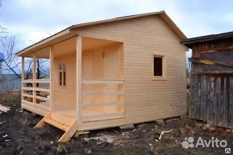 Бригада строителей, кровельные работы