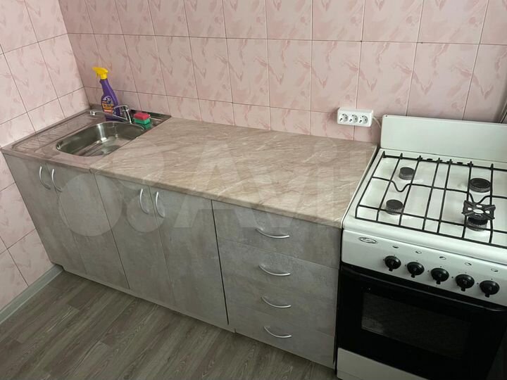 2-к. квартира, 44 м², 1/9 эт.