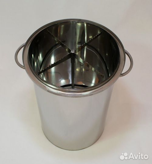 Вертикальная коптильня с гидрозатвором и термометр