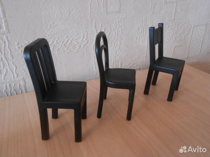 Стульчики кукольные