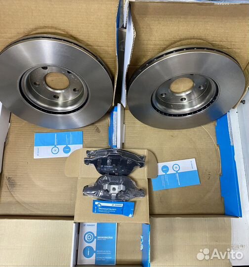 Тормозные диски + колодки перед. Ford focus 3