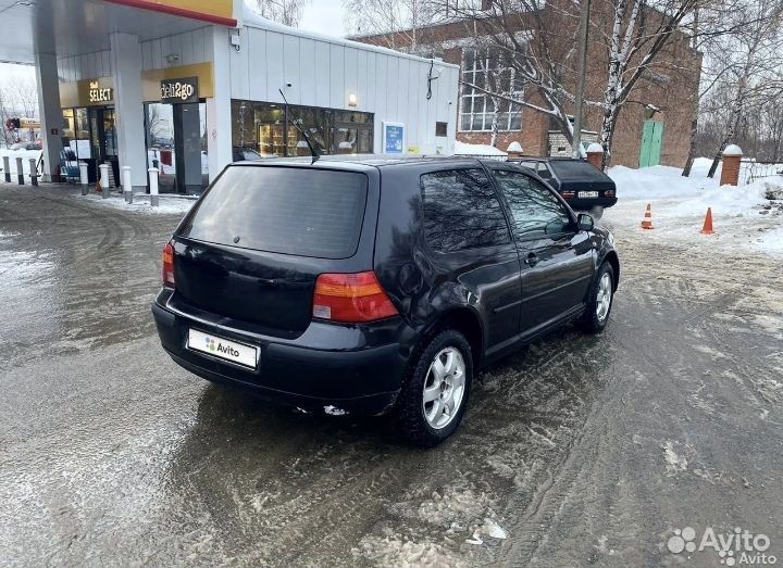 Golf Гольф 4 1999 AKQ 1.4 на разборе