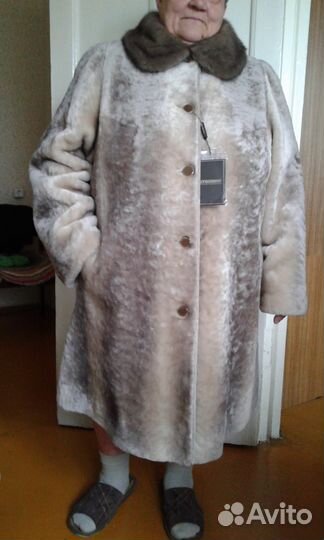 Шуба мутоновая новая с воротником из норки 64-66рр
