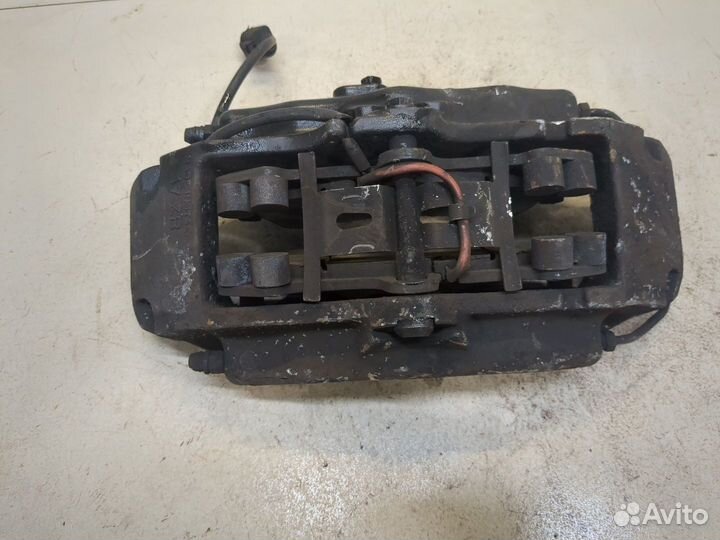 Суппорт Volkswagen Touareg, 2004