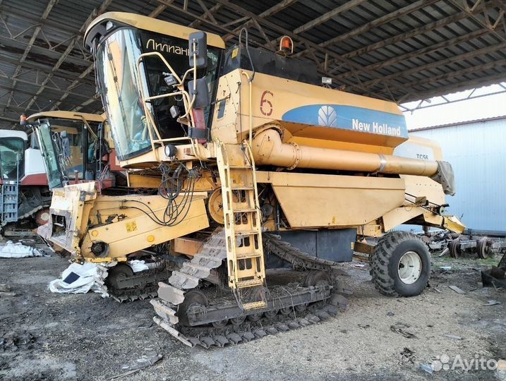 Комбайн New Holland TC 56, 2005