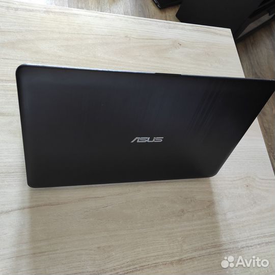 Мощный, современный Asus,8Gb,SSD 120Gb, 2.30GHz