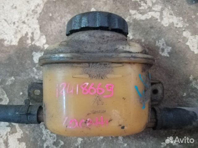 Бачок гидроусилителя на Шевроле Лачетти 2010г