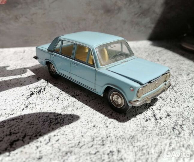 Модель автомобиля А9, 1/43 СССР Ваз 2101