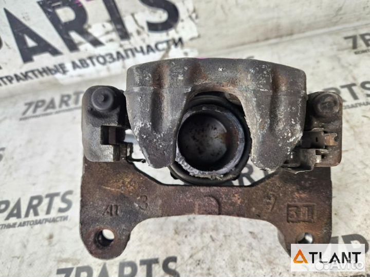 Суппорт передний левый mitsubishi pajero mini