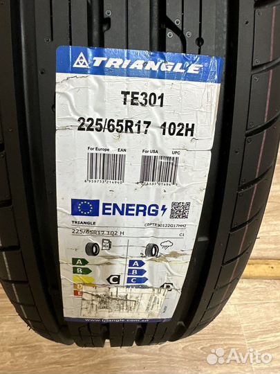 Triangle TE301 225/65 R17 102H