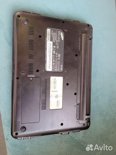 Нетбук Samsung - 10