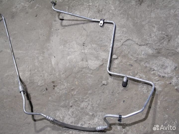 Трубка кондиционера высокого давления Рено Дастер