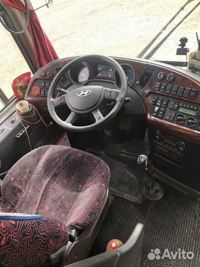 Туристический автобус Hyundai Universe, 2010