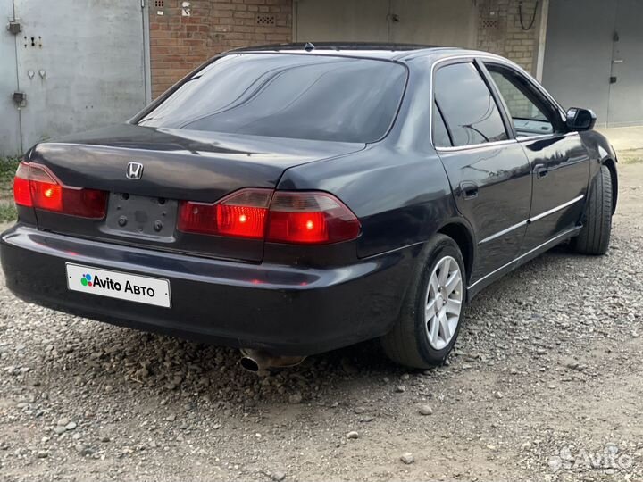 Honda Accord 2.3 AT, 1998, 214 000 км