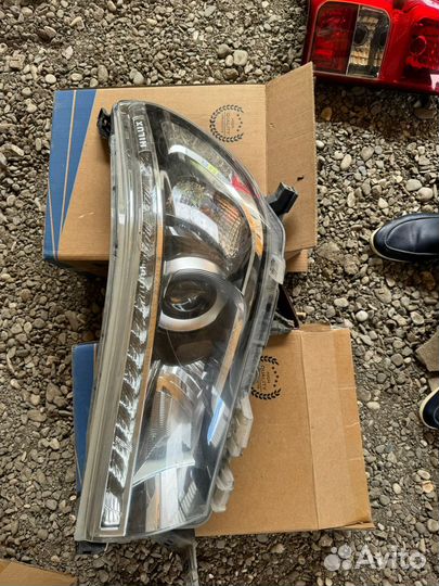 Фары и бампер volkswagen hillux