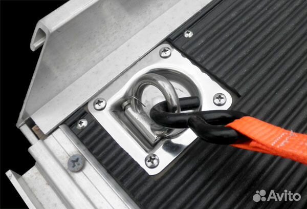 Петли для крепления груза внутренняя