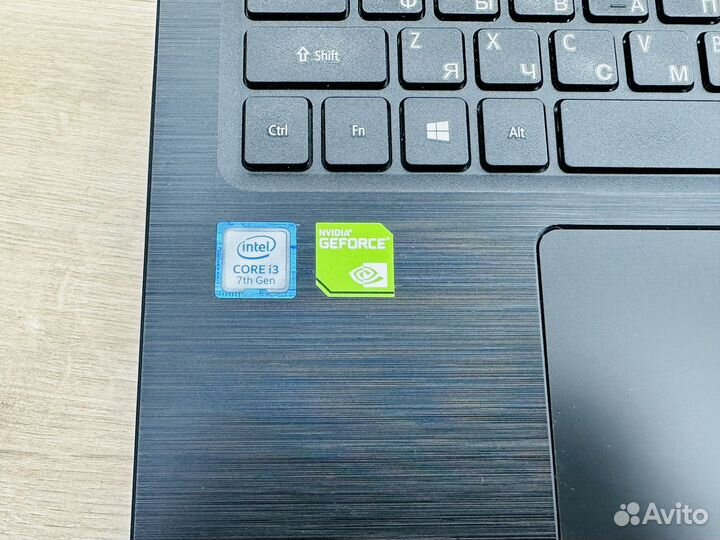 Игровой Acer full HD MX130/ 8 RAM/ Core i3-7020U