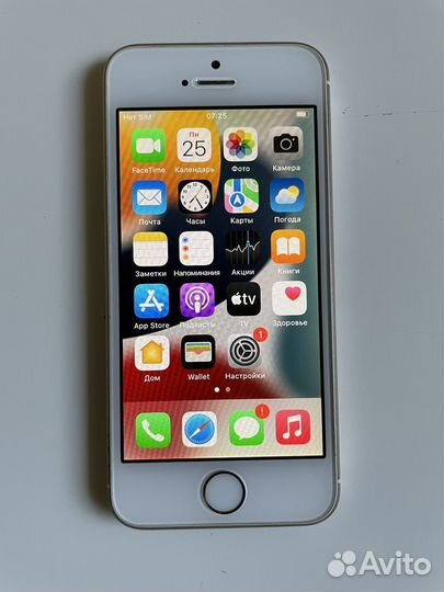 Телефон iPhone SE 64GB 2016