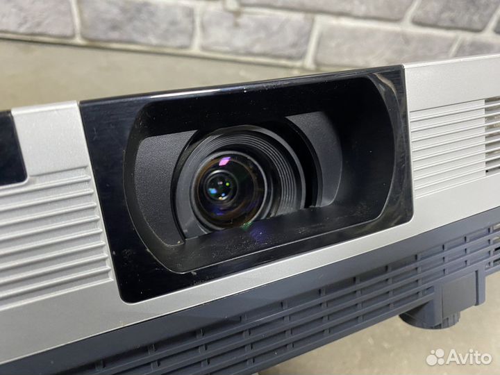 Проектор Canon LV-8225