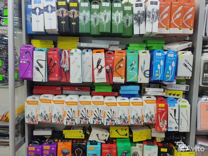 Чехлы,повербанки,блок питание,провода