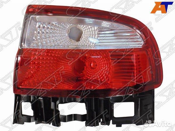 Фонарь задний toyota carina E