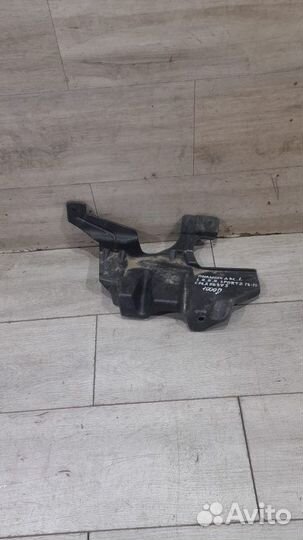 Защита пыльник двс левая Land Rover Range Rover