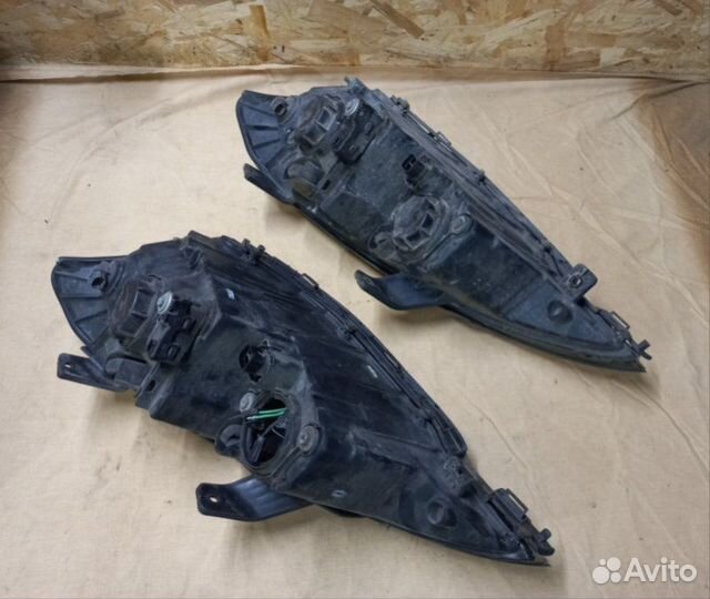 Фара передняя правая Ssangyong Kyron внедорожник