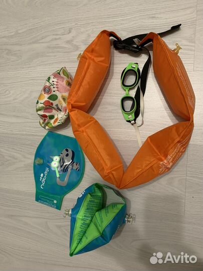 Круг для купания, маска для плавания