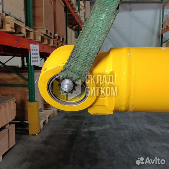 Гидроцилиндр стрелы Komatsu PC300-7E0