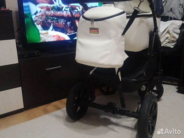 Детская коляска, зима, лето