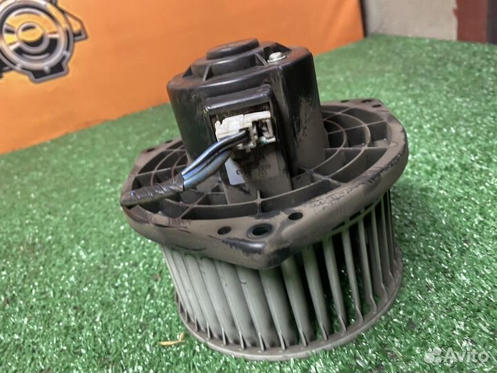 Моторчик печки Nissan Almera classic