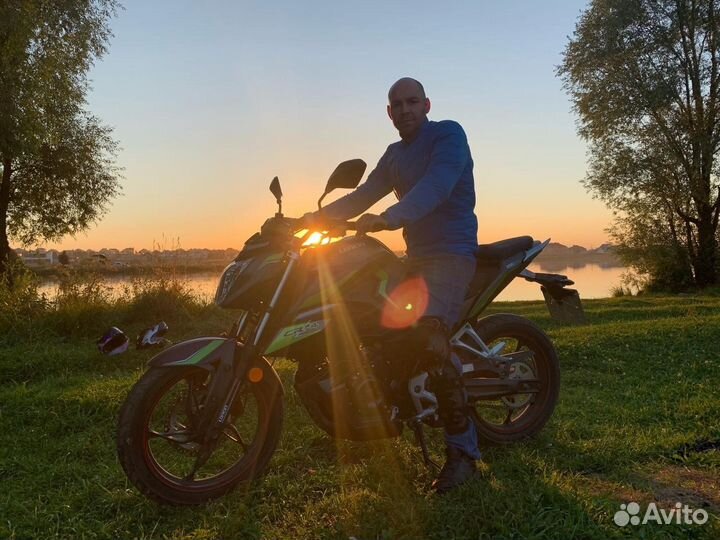 Мотоцикл Loncin CR4, 2021