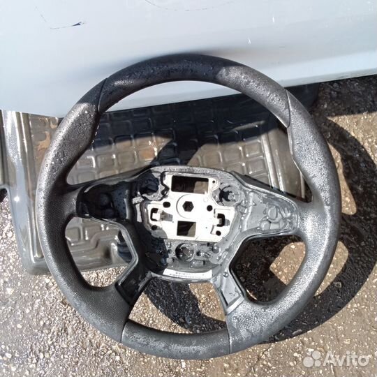 Дверь левая ford focus 3