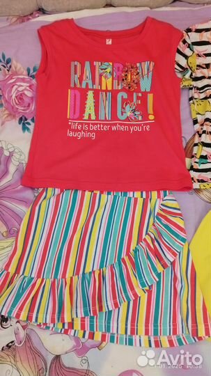 Костюмы и платье на девочку