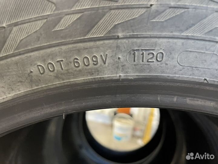 Nokian Tyres Hakkapeliitta 9 SUV 275/60 R20