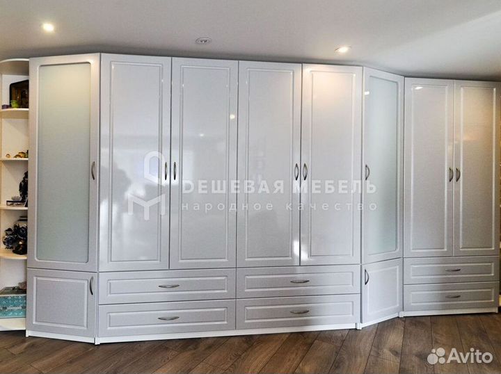 Встроенный шкаф