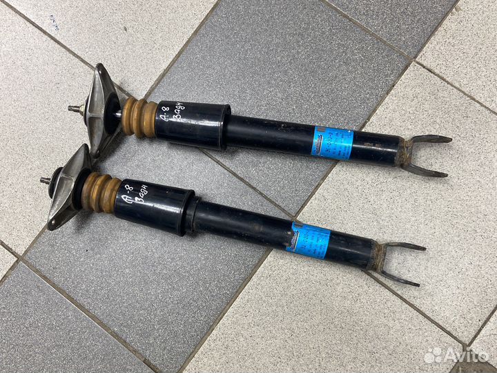 Задние амортизаторы audi A8 d2 boge 321D20p