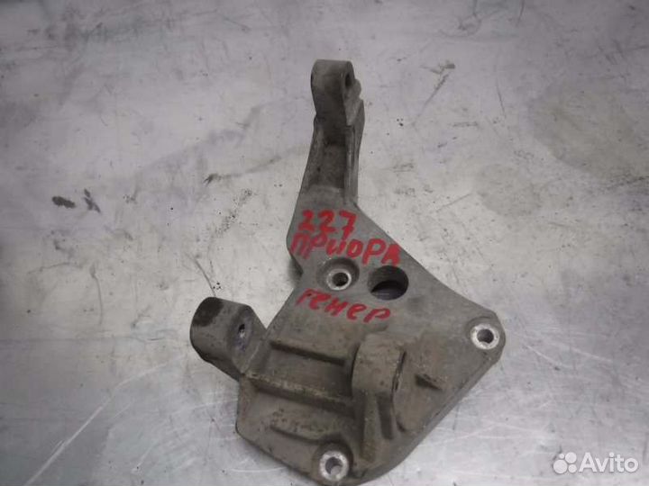 Кронштейн генератора Лада Приора 126 2011