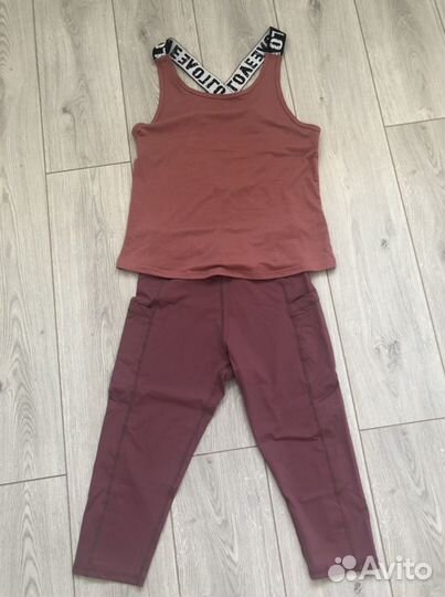 Костюм для фитнеса новый 44/46