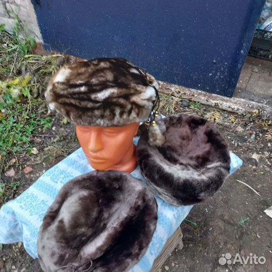 Берет женский мутоновый