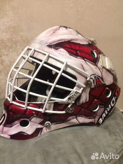 Продаю вратарский шлем хоккейный детский bauer