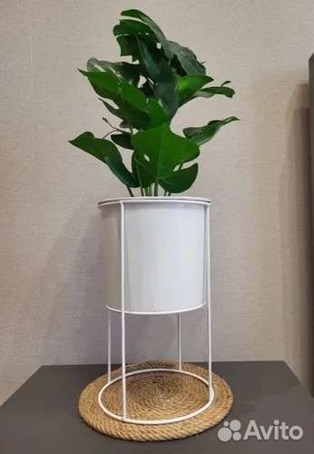 Горшок для цветов на подставке 2 литра