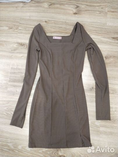 Свитер, джинсы, платье, юбка, шорты