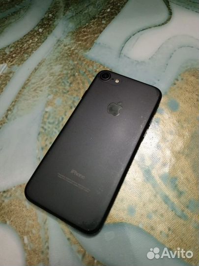 iPhone 7, 32 ГБ