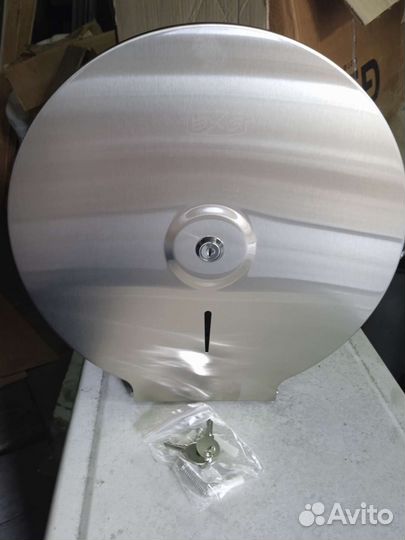 Диспенсер для туалетной бумаги