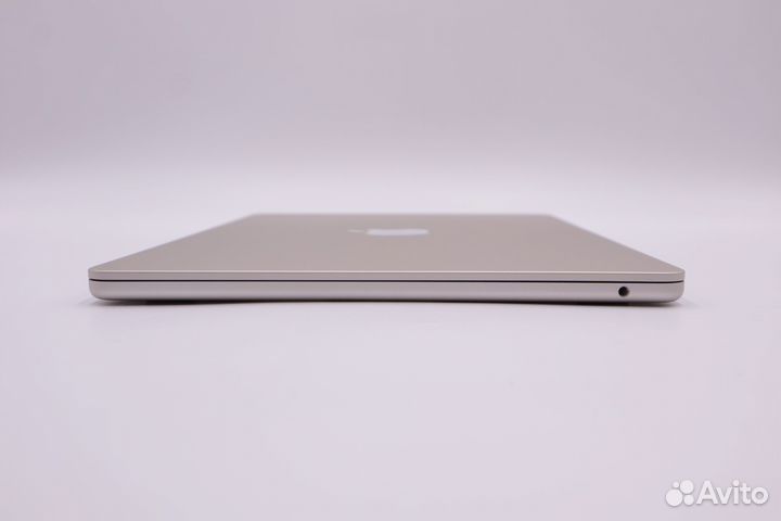 MacBook Air 13 2022 m2 8gb 256gb