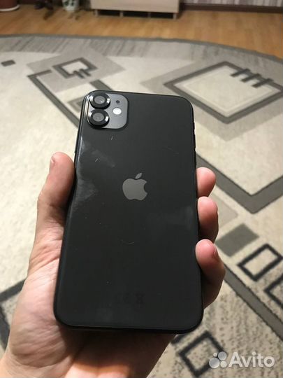 iPhone 11, 64 ГБ