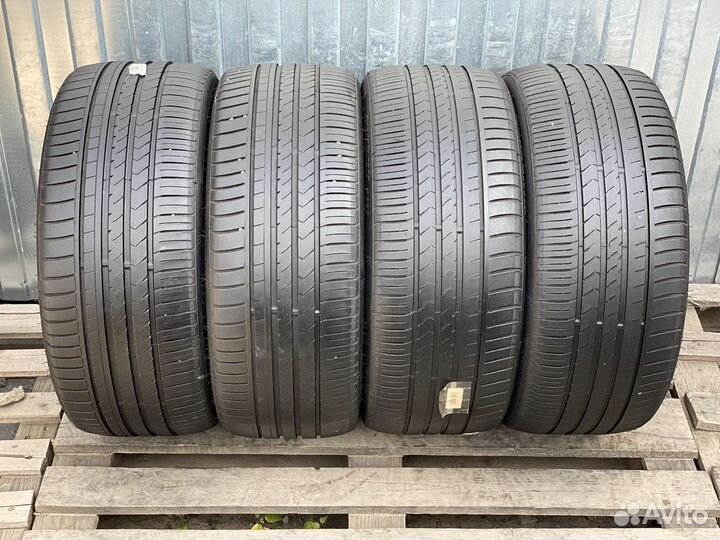 Winrun R330 245/35 R20 95W