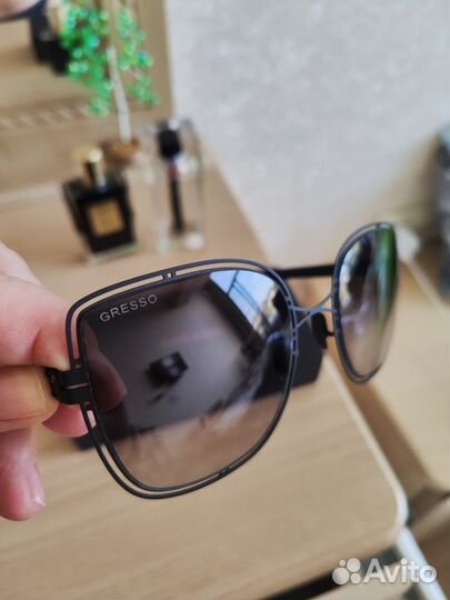 Солнцезащитные очки женские брендовые